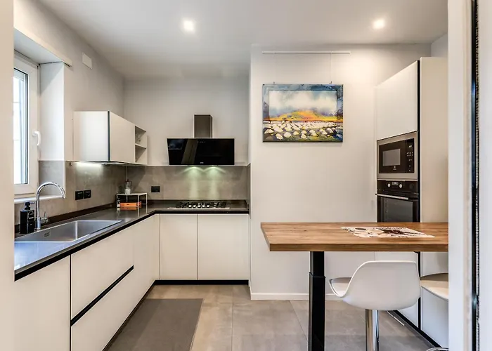 Apartment White Vatican *